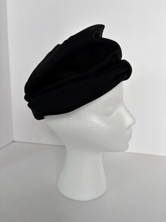 Vintage Womens Amy Hat for Hutzler’s Baltimore 1950s Black Draped Cap main image 8